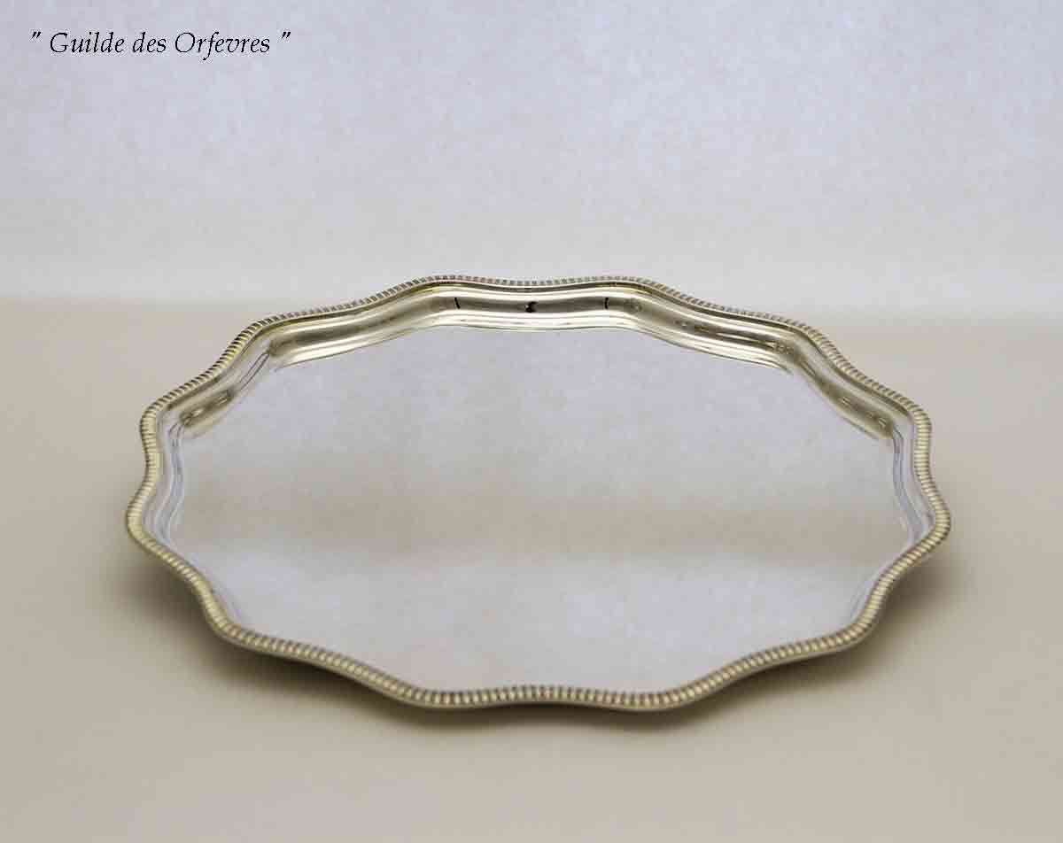 Set of 3 Silver Salvers Scalloped Edge, Gadroon Set of 3 Silver Salvers Scalloped Edge, Gadroon