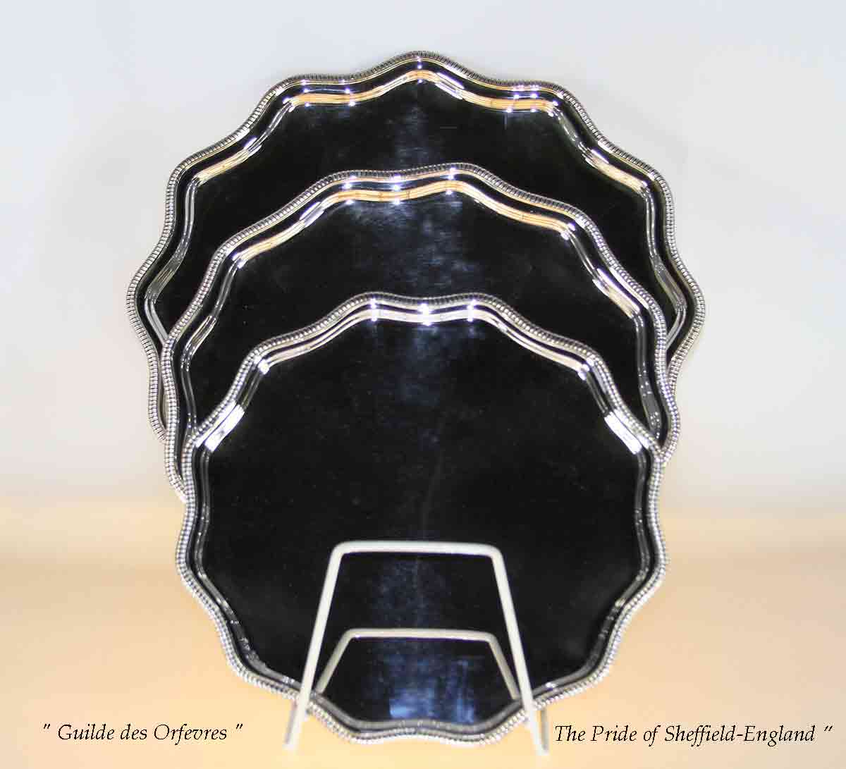 Set of 3 Silver Salvers Scalloped Edge, Gadroon Set of 3 Silver Salvers Scalloped Edge, Gadroon