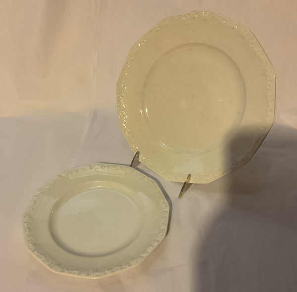 Exquisite Dinner & Tea Set, 100 Piece Set With Blue Garland by Rosenthal