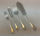 A Set of Fish Fish Eaters & Fish Servers, 26 pieces, Georgian