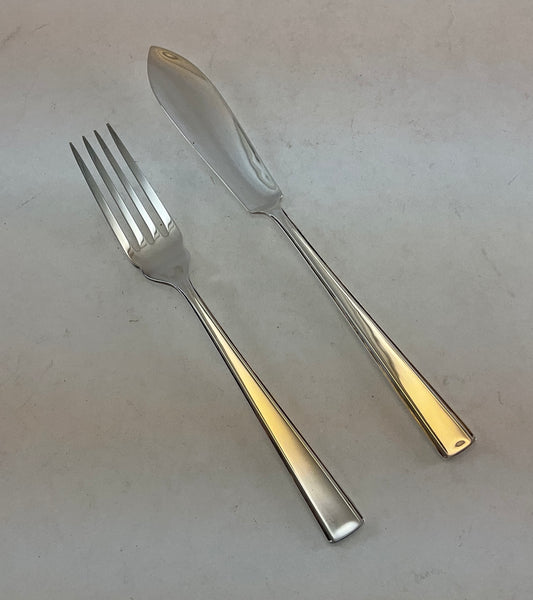 The Finest, Silver Plated 12 Pair Fish Eaters, Fish Forks & Fish Knives, Leighton