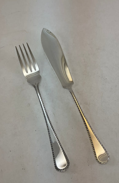 The Finest, Silver Plated 1 Pair Fish Eaters, Fish Fork & Fish Knife, Feather Edge.
