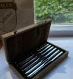 A Set of 12  Silver Plated Dinner Knife, Leighton by Walker & Hall