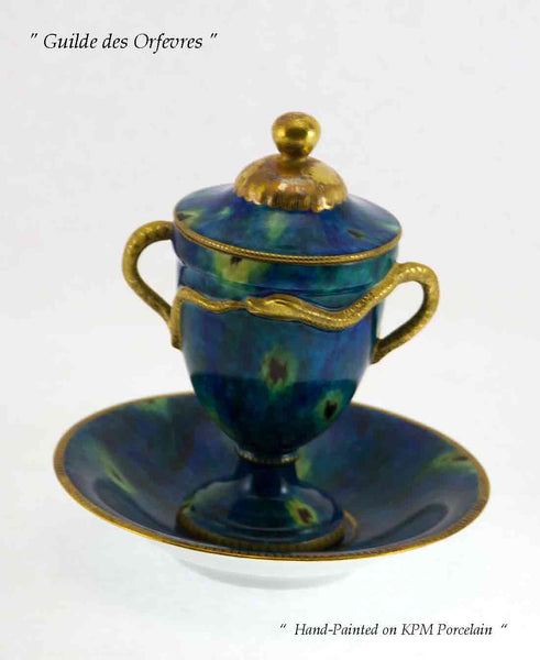 Collectors Serpent Handles Cup with Lid & Saucer, Marbled Green