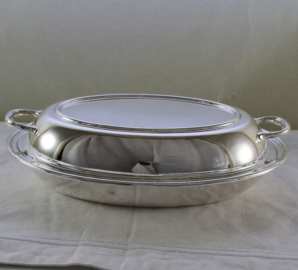 Silver Oval Entree Dish & Cover, Plain Mount