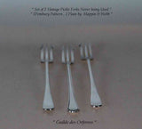 Vintage Set of Set of 3 Pickle Forks 2 Plain & 1 Pembury