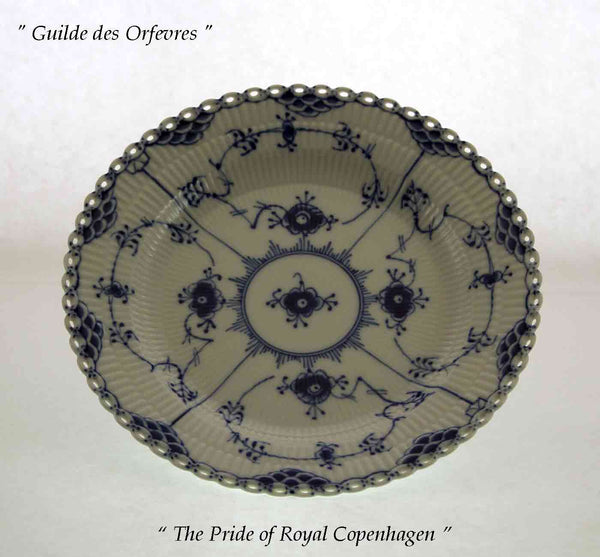 Blue Fluted Full Lace Dinner Plate Blue Decoration , Pierced Border