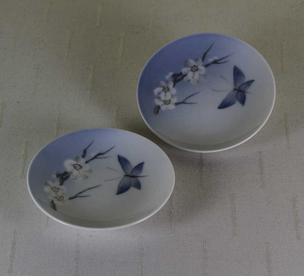 Pair Royal Copenhagen Round Small Plates Blue and White Flower Decoration