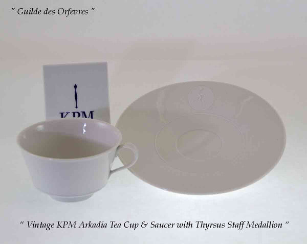 KPM Arkadia Tea Cup & Saucer with A Medallion