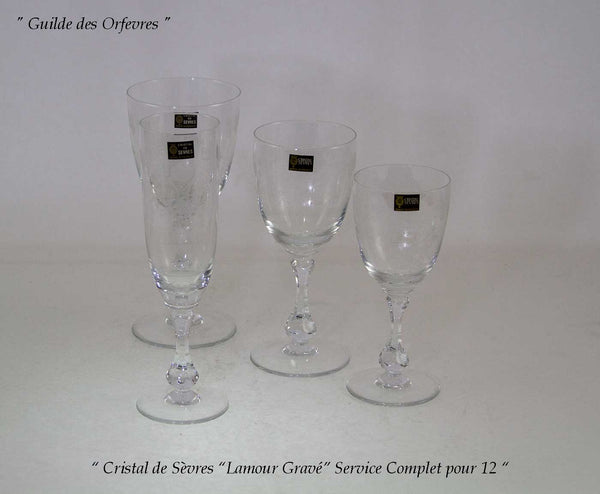 Sèvres Set for 12 Persons, Lamour Gravé