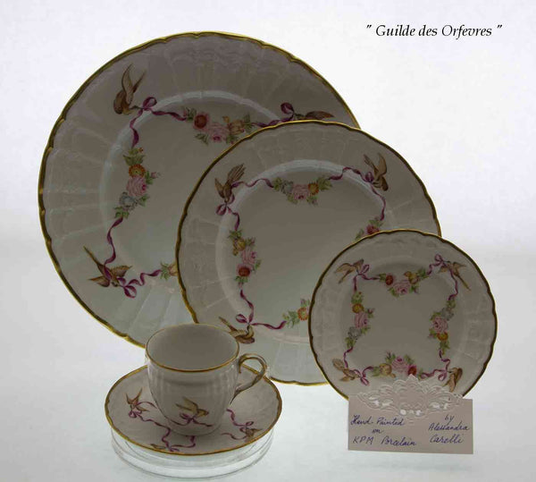 Hand-Painted 5-piece Place-Setting Birds, Ribbon